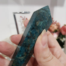 Load image into Gallery viewer, Apatite Sceptor on Silver Stand Crystal Carving Stone 155mm 1
