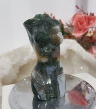 Load image into Gallery viewer, BODY female torso Moss Agate Crystal Carving Stone 80mm GORGEOUS!
