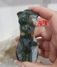 Load image into Gallery viewer, BODY female torso Moss Agate Crystal Carving Stone 80mm GORGEOUS!
