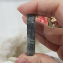 Load image into Gallery viewer, COFFIN Labradorite Crystal Carving Stone 50mm 2
