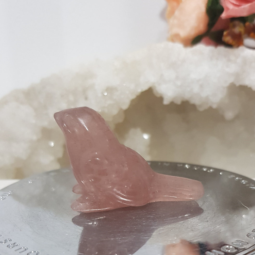 Bird Strawberry Quartz Crystal Carving Stone 40mm 1