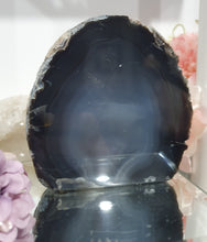 Load image into Gallery viewer, Agate Geode Polished Crystal Stone

SOOTHES AND GROUNDS

Beautiful polished Amage Geode Crystal .     
