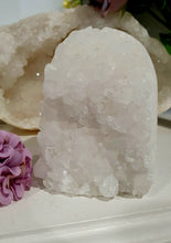 Load image into Gallery viewer, Quartz Crystal Cluster Stone. Inspires Power, Purity and Spirituality
