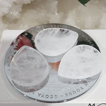 Load image into Gallery viewer, quartz-crystal-worry-stone-carving
