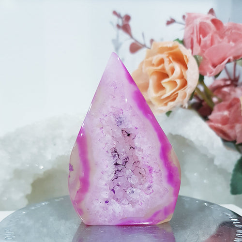 pink-agate-crystal-flame-stone-dyed-tower-lovely