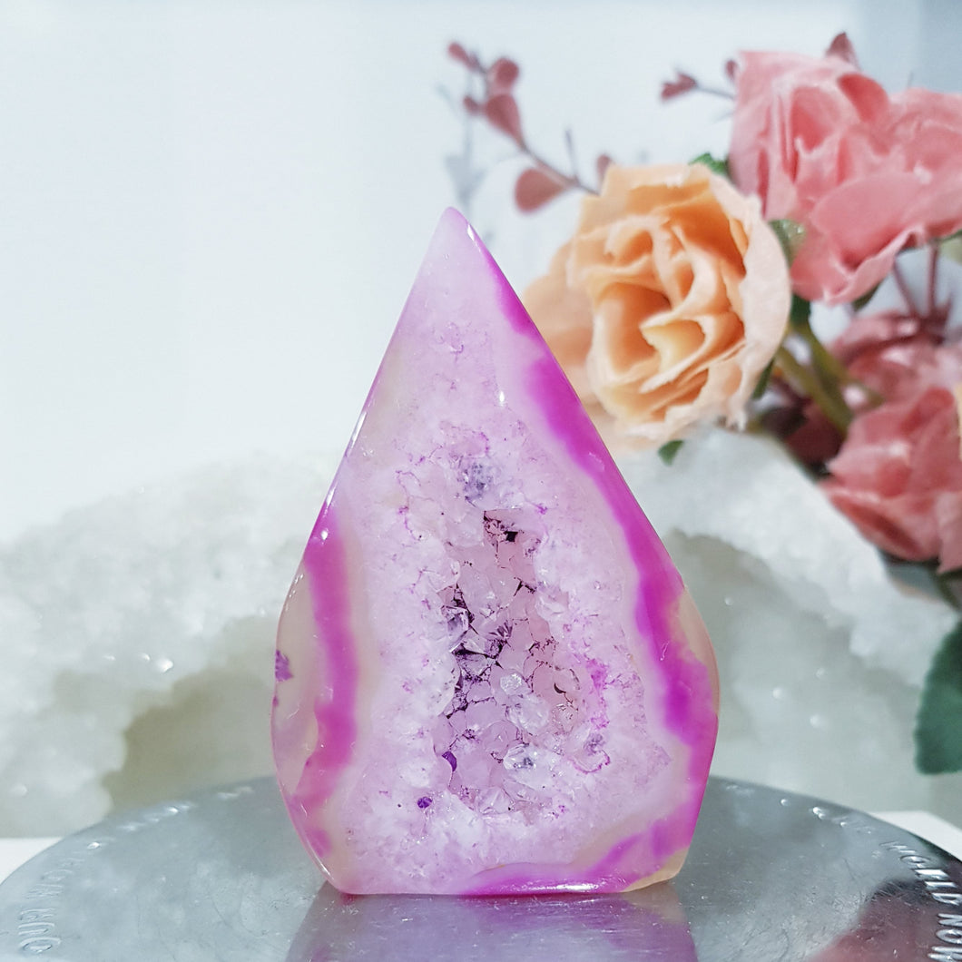 pink-agate-crystal-flame-stone-dyed-tower-lovely