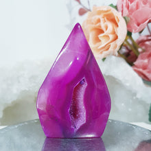 Load image into Gallery viewer, pink-agate-flame-crystal-carving-stone
