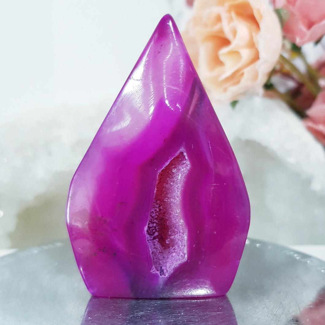 pink-agate-flame-crystal-carving-stone