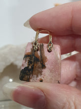 Load image into Gallery viewer, Hand Bag Rhodonite Crystal Carving Stone

Inspires Compassion 

Cute Rhodonite Handbag Crystal Carving Stone. 
