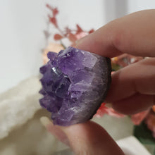 Load image into Gallery viewer, Heart amethyt cluster
