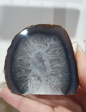 Load image into Gallery viewer, Agate Geode Polished Crystal Stone

SOOTHES AND GROUNDS

Beautiful polished Agate Geode Crystal with lovely druzy!.     


