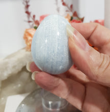 Load image into Gallery viewer, Celestite Egg Crystal Carving Stone on plastic stand 50mm 13
