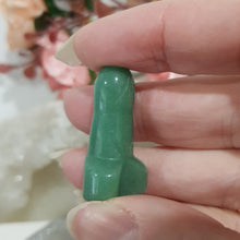 Load image into Gallery viewer, peen-crystal-carving-doodle-Aventurine-crystal-carvings-australia-Moonlight-Crystals-Australia
