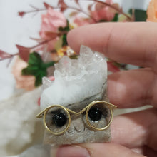 Load image into Gallery viewer, CRYSTAL CREATURE Quartz Crystal Carving 30mm 10 SUPER CUTE!
