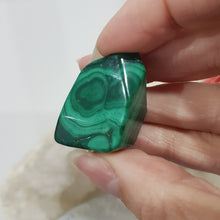 Load image into Gallery viewer, malachite crystal freeform stone 35mm 4
