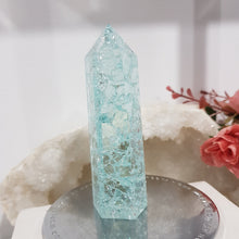 Load image into Gallery viewer, Crackle Quartz AQUA Crystal Tower Stone 100mm 1
