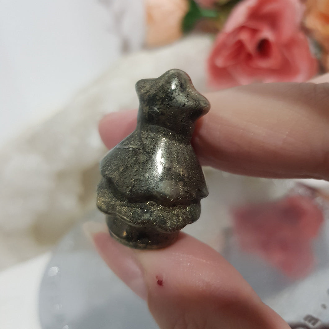 Christmas tree pyrite small crystal carving 30mm xmas 4