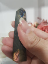 Load image into Gallery viewer, Labradorite Crystal Point Tower Stone 87mm 8 SMALL FLASH &amp; LEAN
