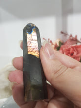 Load image into Gallery viewer, Labradorite Crystal Point Tower Stone 87mm 8 SMALL FLASH &amp; LEAN
