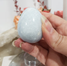 Load image into Gallery viewer, Celestite Egg Crystal Carving Stone on plastic stand 50mm 13
