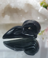 Load image into Gallery viewer, Raven Crow Skull Black Obsidian Crystal Carving Stone.

Protection and Balance

Beautiful polished Black Obsidian Raven / Crow Skull Crystal Carving Stone.  Inspires Protection and Balance


