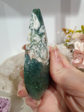 Load image into Gallery viewer, Moss Agate Flame Tower Crystal Carving Stone

INSPIRES GROUNDING AND CONNECTION TO EARTH

Lovely Moss Agate Flame Crystal Carving Stone. 
