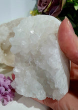 Load image into Gallery viewer, Quartz Crystal Cluster Stone. Inspires Power, Purity and Spirituality
