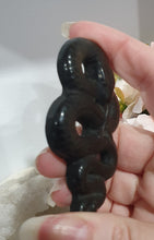 Load image into Gallery viewer, Golden Obsidian Snake Animal Crystal Carving Stone

Inspires Protection and balance

