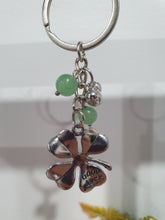 Load image into Gallery viewer, LUCKY FOUR LEAF CLOVER BLESSINGS" Metal Clover with Aventurine Beads Crystal Keyring 

Choose from Gold of Silver medal colour.

INSPIRES ABUNDANCE AND GOOD FORTUNE
