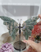 Load image into Gallery viewer, Moss Agate Butterfly Wings Crystal Carving Stone on Stand.

INSPRIES GROUNDING AND CONNECTION TO EARTH

Beautiful Moss Agate Stone Butterfly Wings Crystal Carving Stone on stand. Such lovely patterns.     
