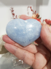 Load image into Gallery viewer, Celestite Heart Crystal Carving Stone on stand 60mm 1 SCUFF ON TIP

