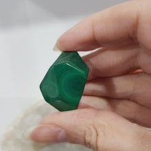 Load image into Gallery viewer, malachite crystal freeform stone 35mm 4
