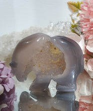 Load image into Gallery viewer, Bear Agate Crystal Carving Stone

Inspires Friendships and Harmony

Lovely Agate Bear Crystal Carving Stone with amazng druzy. 
