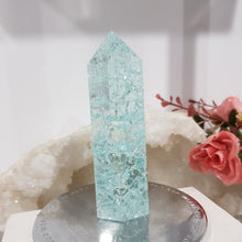 Load image into Gallery viewer, Crackle Quartz AQUA Crystal Tower Stone 100mm 1
