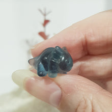 Load image into Gallery viewer, Mini Collectables crystal carving AXOLOTL fluorite 18mm 703
