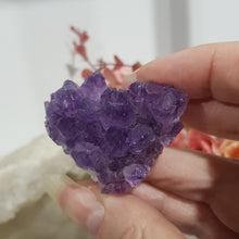 Load image into Gallery viewer, Heart amethyt cluster
