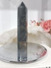 Load image into Gallery viewer, Labradorite Crystal Point Tower Stone 87mm 8 SMALL FLASH &amp; LEAN
