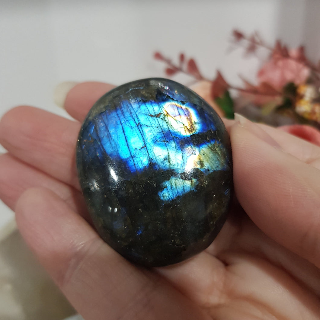 Labradorite crystal Palm Stone Stone 42mm 9 CHIPS / SCRATCHES