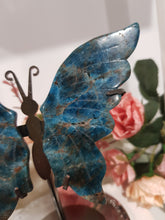 Load image into Gallery viewer, Butterfly Wings on Stand Apatite Crystal carving gemstone stone 120mm 8
