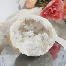 Load image into Gallery viewer, Geode Quartz Crystal Cave Gemstone Stone 60mm 5
