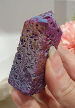 Load image into Gallery viewer, Titanium Aura Sphalerite Tower Point Stone 70mm

Inspires Spiritual Development and Uplifts 

Lovely Titanium Aura Sphalerite crystal point tower. 


