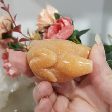 Load image into Gallery viewer, Roast Chicken Agate carving 50mm 1
