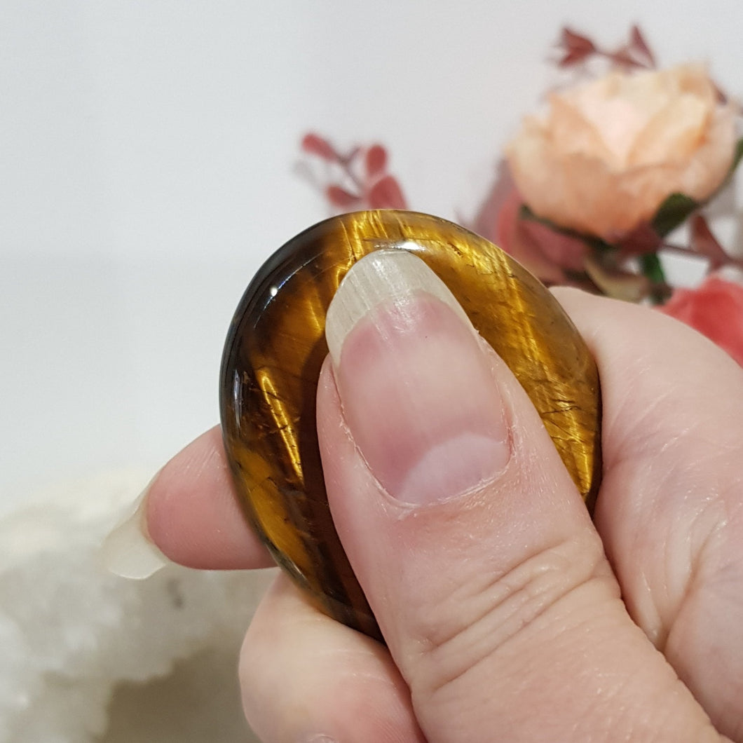 Tigers Eye crystal oval Worry Stone Carving gemstone 45mm