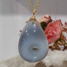 Load image into Gallery viewer, Druzy Agate Crystal pendant gold wire wrapped 54mm ( chain not included) P75
