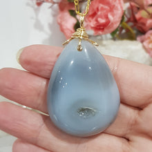 Load image into Gallery viewer, Druzy Agate Crystal pendant gold wire wrapped 54mm ( chain not included) P75
