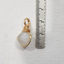 Load image into Gallery viewer, Moonstone crystal bead pendant gold wire wrapped 20mm (chain NOT included) P141
