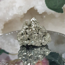 Load image into Gallery viewer, Pyrite Crystal Cluster raw 30mm 4
