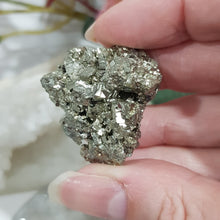 Load image into Gallery viewer, Pyrite Crystal Cluster raw 30mm 4
